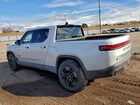 2025 Rivian R1t Adventure Белый vin: 7FCTGBAA7SN035405