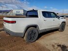 2025 Rivian R1t Adventure Белый vin: 7FCTGBAA7SN035405
