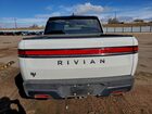 2025 Rivian R1t Adventure Белый vin: 7FCTGBAA7SN035405