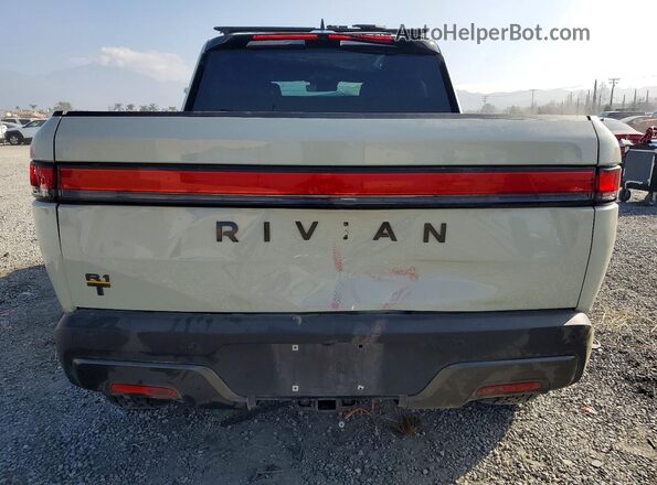 7FCTGCAA8SN041297 2025 RIVIAN R1T Beige Հետևի տեսք