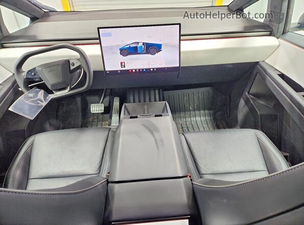 7G2CEHED0RA015454 2024 TESLA CYBERTRUCK Серебряный Вид панели приборов