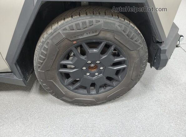 7G2CEHED0RA015454 2024 TESLA CYBERTRUCK Серебряный 