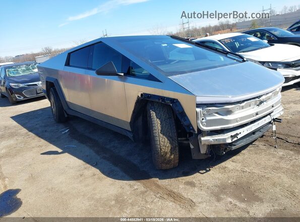 7G2CEHED0RA031055 2024 TESLA CYBERTRUCK Серый Передняя правая четверть