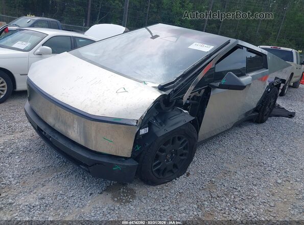 7G2CEHED0TA087827 2026 TESLA CYBERTRUCK Серый Передняя левая четверть