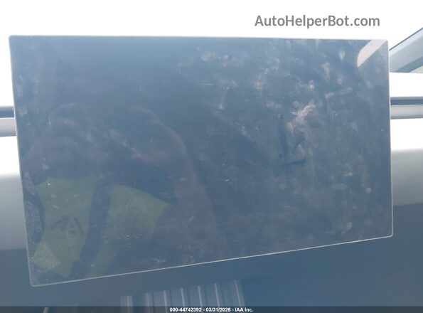 7G2CEHED0TA087827 2026 TESLA CYBERTRUCK Серый 