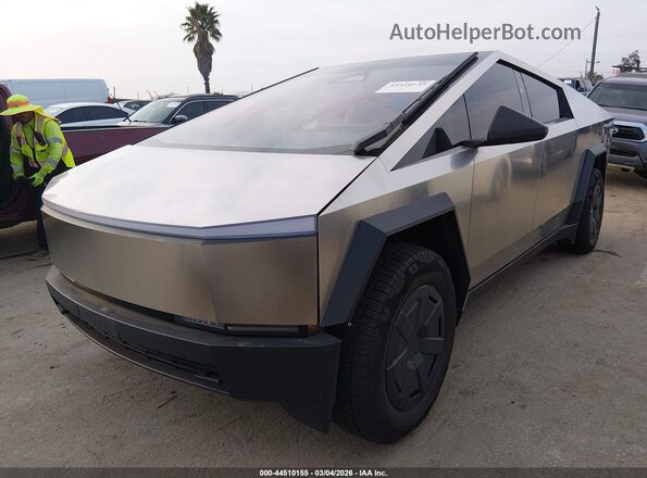 7G2CEHED2SA079243 2025 TESLA CYBERTRUCK Gray Przód lewy
