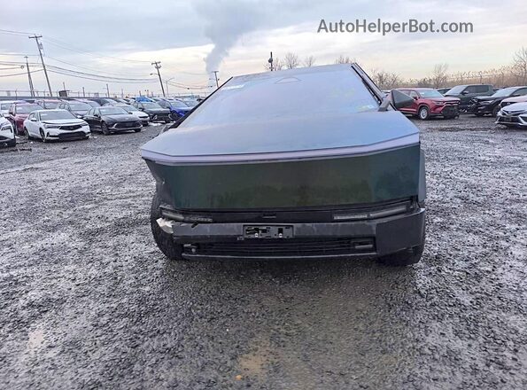7G2CEHED8RA028338 2024 TESLA CYBERTRUCK Зеленый Вид спереди