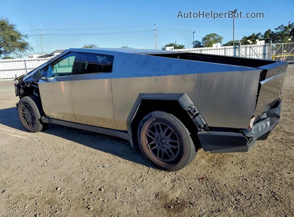 7G2CEHED9RA033077 2024 TESLA CYBERTRUCK Серебряный Задняя левая четверть