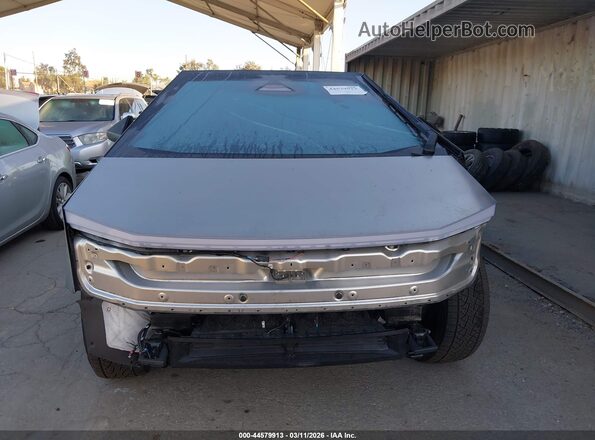 7G2CEHED9SA058857 2025 TESLA CYBERTRUCK Серебряный Вид щитка приборов