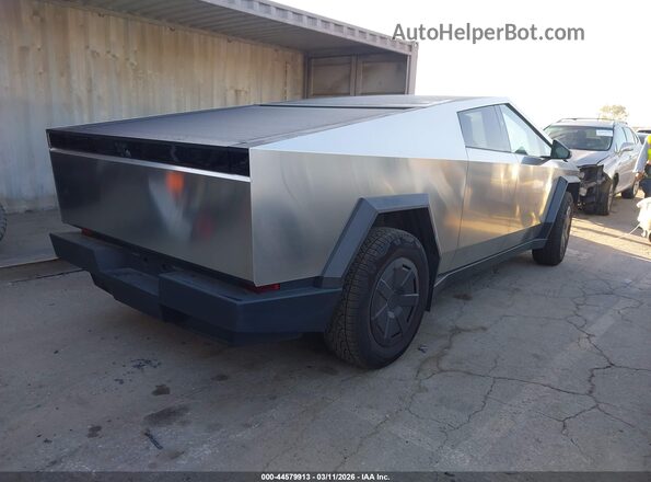 7G2CEHED9SA058857 2025 TESLA CYBERTRUCK Серебряный Задняя правая четверть