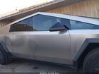 2025 Tesla Cybertruck   Серебряный vin: 7G2CEHED9SA058857