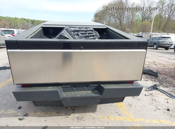 7G2CEHEE9SA075540 2025 TESLA CYBERTRUCK Silver 