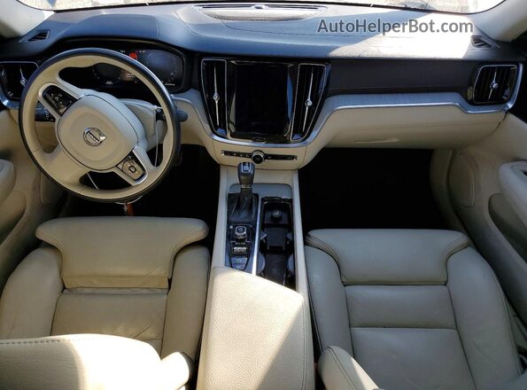 7JR102TL7MG123282 2021 VOLVO S60 Синий Вид панели приборов