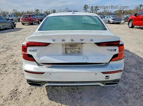 7JRA22TM3KG014740 2019 VOLVO S60 White Rear view
