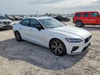 2019 Volvo S60 T6 R-design White vin: 7JRA22TM3KG014740 2019 Volvo S60 T6 R-design White vin: 7JRA22TM3KG014740