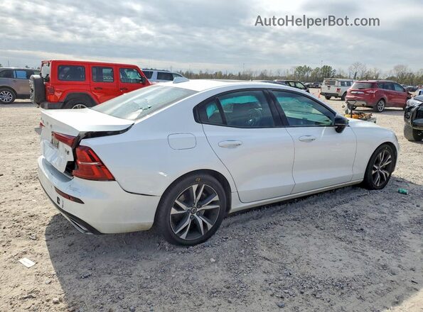 7JRA22TM3KG014740 2019 VOLVO S60 White Rear right