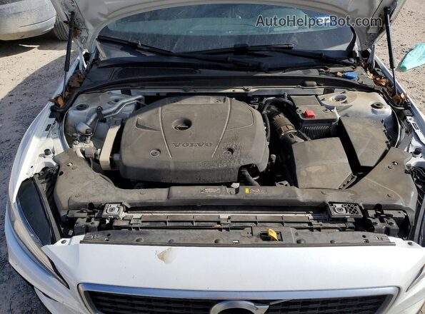 7JRA22TM3KG014740 2019 VOLVO S60 White Rear interior view