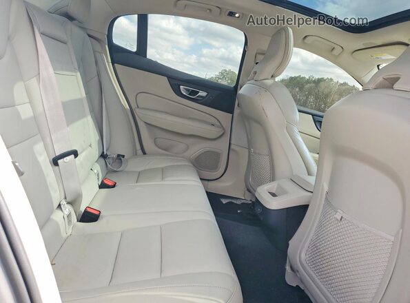 7JRL12FZ2NG160148 2022 VOLVO S60 Белый Вид задних сидений
