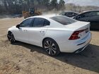 2022 Volvo S60 B5 Momentum Белый vin: 7JRL12FZ2NG160148