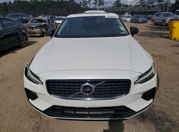 7JRL12FZ2NG160148 2022 VOLVO S60 Белый Вид спереди