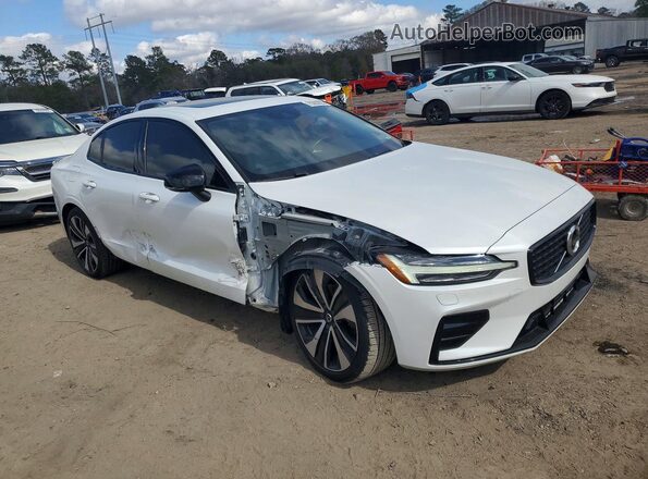 7JRL12FZ2NG160148 2022 VOLVO S60 Белый Передняя правая четверть