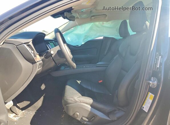 7JRL12TLXRG303594 2024 VOLVO S60 Синий Вид салона спереди