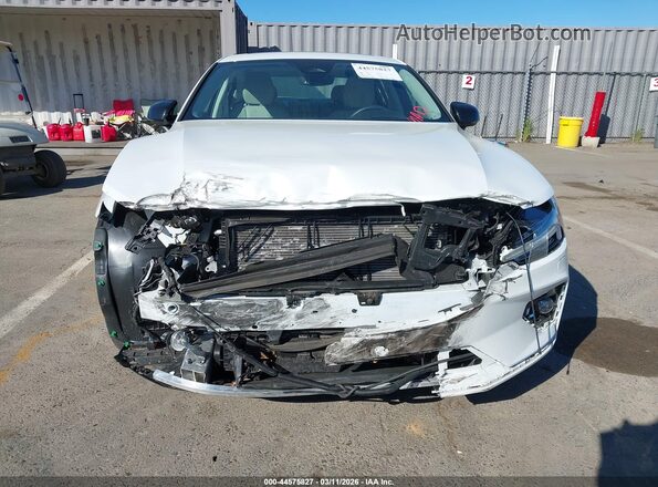 7JRL12TM6RG303097 2024 VOLVO S60 Белый Вид задней части салона