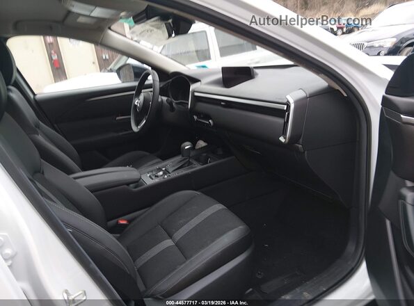7MMVAABW1SN134046 2025 MAZDA CX-50 HYBRID White წინა სალონის ხედი