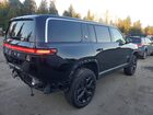 2024 Rivian R1s Adventure Черный vin: 7PDSGABA2RN035910
