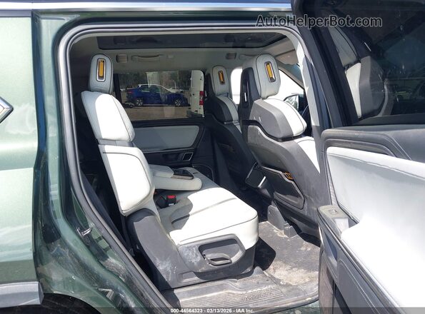7PDSGABA4RN035584 2024 RIVIAN R1S Green Widok naklejki z numerem VIN