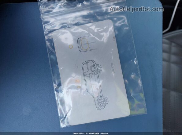 7PDSGABP0TN078721 2026 RIVIAN R1S Зеленый Вид панели приборов