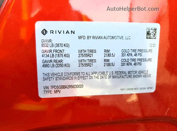 7PDSGBBA2RN030020 2024 RIVIAN R1S Красный Панорамный вид салона 360°
