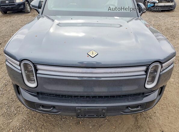 7PDSGBBA4SN073036 2025 RIVIAN R1S Gray Engine compartment view