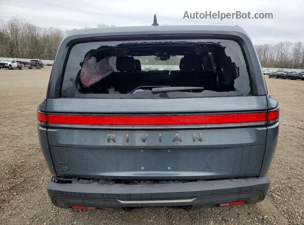 7PDSGBBA4SN073036 2025 RIVIAN R1S Gray Rear view