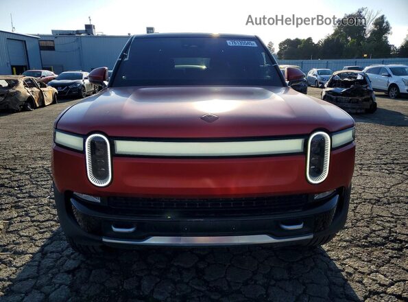 7PDSGCBA1RN029852 2024 RIVIAN R1S Maroon Front view