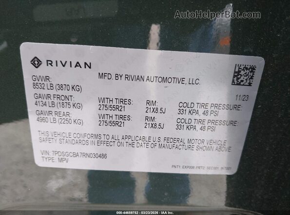 7PDSGCBA7RN030486 2024 RIVIAN R1S Green Vista del compartimento del motor