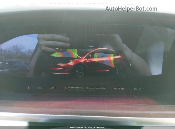 7SAXCAE53NF343560 2022 TESLA MODEL X Red Widok tylnych siedzeń