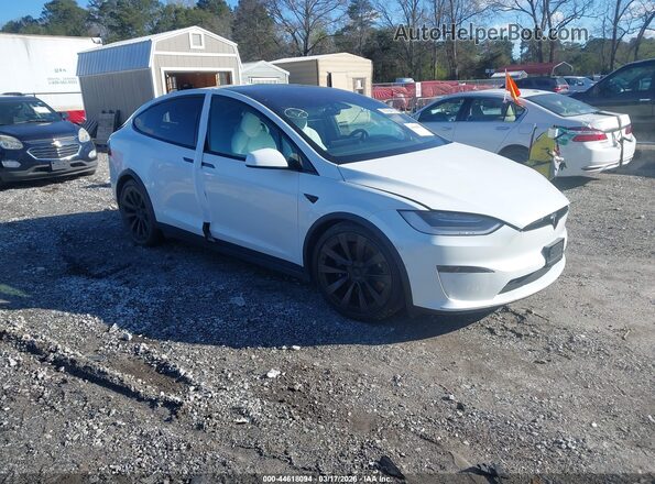 7SAXCBE51PF371625 2023 TESLA MODEL X Белый Передняя правая четверть
