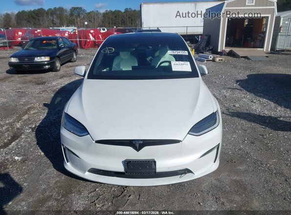 7SAXCBE51PF371625 2023 TESLA MODEL X Белый Вид панели приборов