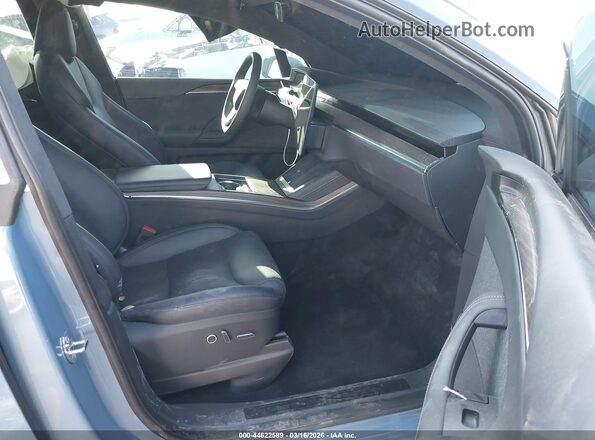 7SAXCBE51TF475946 2026 TESLA MODEL X Blue Widok wnętrza z przodu