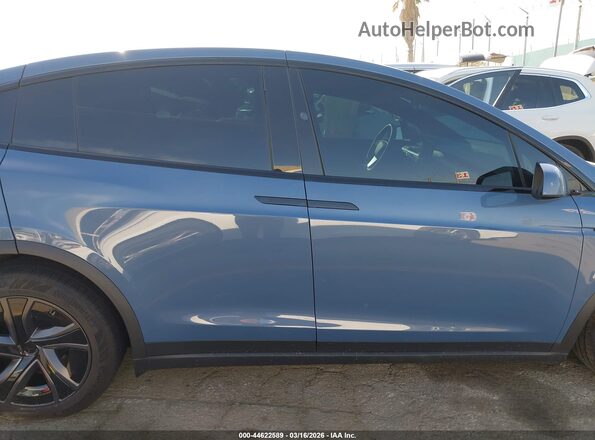 7SAXCBE51TF475946 2026 TESLA MODEL X Blue Widok wnętrza 360 stopni
