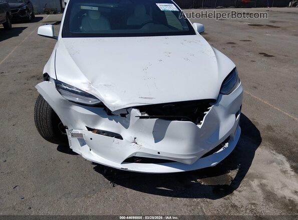 7SAXCBE64NF331741 2022 TESLA MODEL X Белый Вид спереди