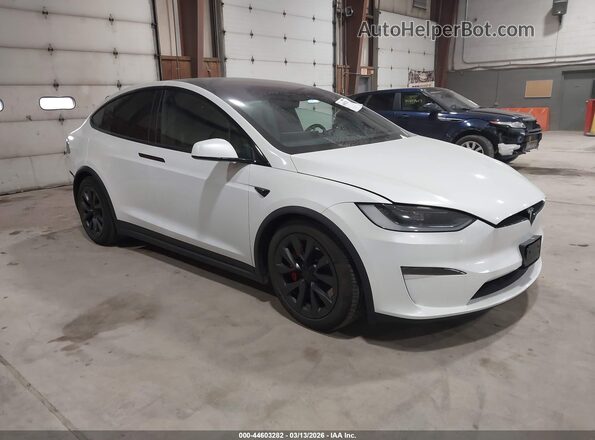 7SAXCBE6XSF469957 2025 TESLA MODEL X Белый Передняя правая четверть