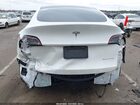 2022 Tesla Model Y Long Range Dual Motor All-wheel Drive White vin: 7SAYGAEE3NF544920