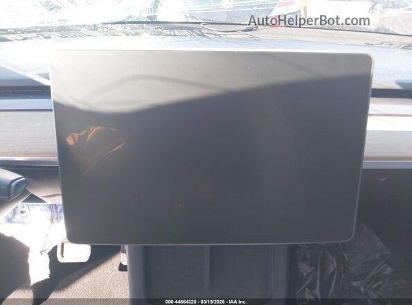 7SAYGAEE4NF351577 2022 TESLA MODEL Y White 