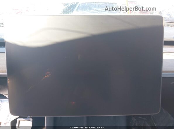 7SAYGAEE4NF351577 2022 TESLA MODEL Y White 