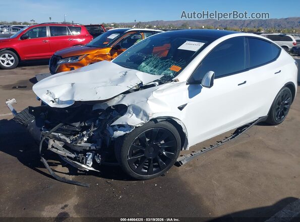 7SAYGAEE4NF351577 2022 TESLA MODEL Y White Front left