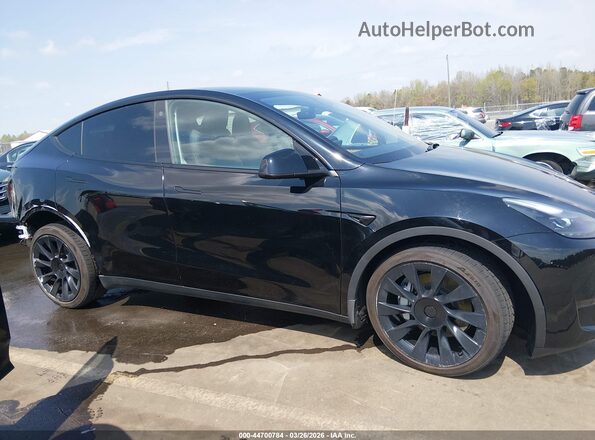 7SAYGAEE4PF759550 2023 TESLA MODEL Y Black უკანა სალონის ხედი