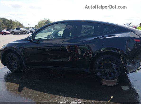 7SAYGAEE4PF759550 2023 TESLA MODEL Y Black სალონის 360-გრადუსიანი ხედი