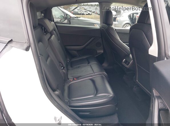 7SAYGAEE6NF389909 2022 TESLA MODEL Y Black VIN კოდის სტიკერის ხედი